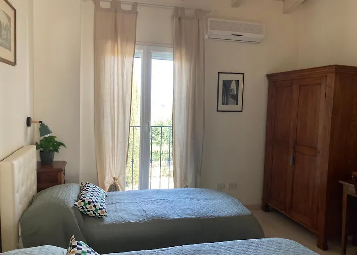 Bed and Breakfast Lotus